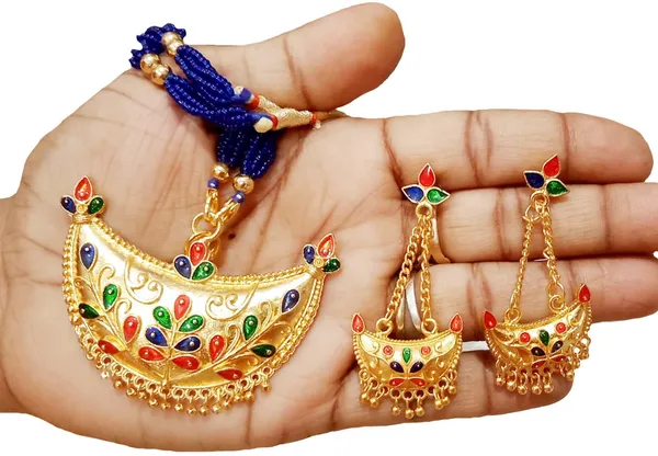 Assamese_Traditional_Gold_Plated_Multi_Colour_Joonbiri_Tassel_Jewellery_Set_For_Women